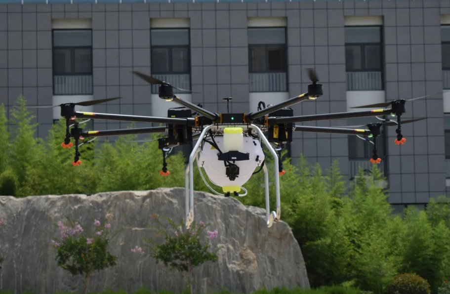 Heavy Payload Spraying Drone Sprayer UAV Agriculture Using 30L to 120L